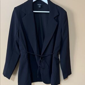 ATHLETA  Black Women's Blazer with Tie Waist. SIZE 16. New.